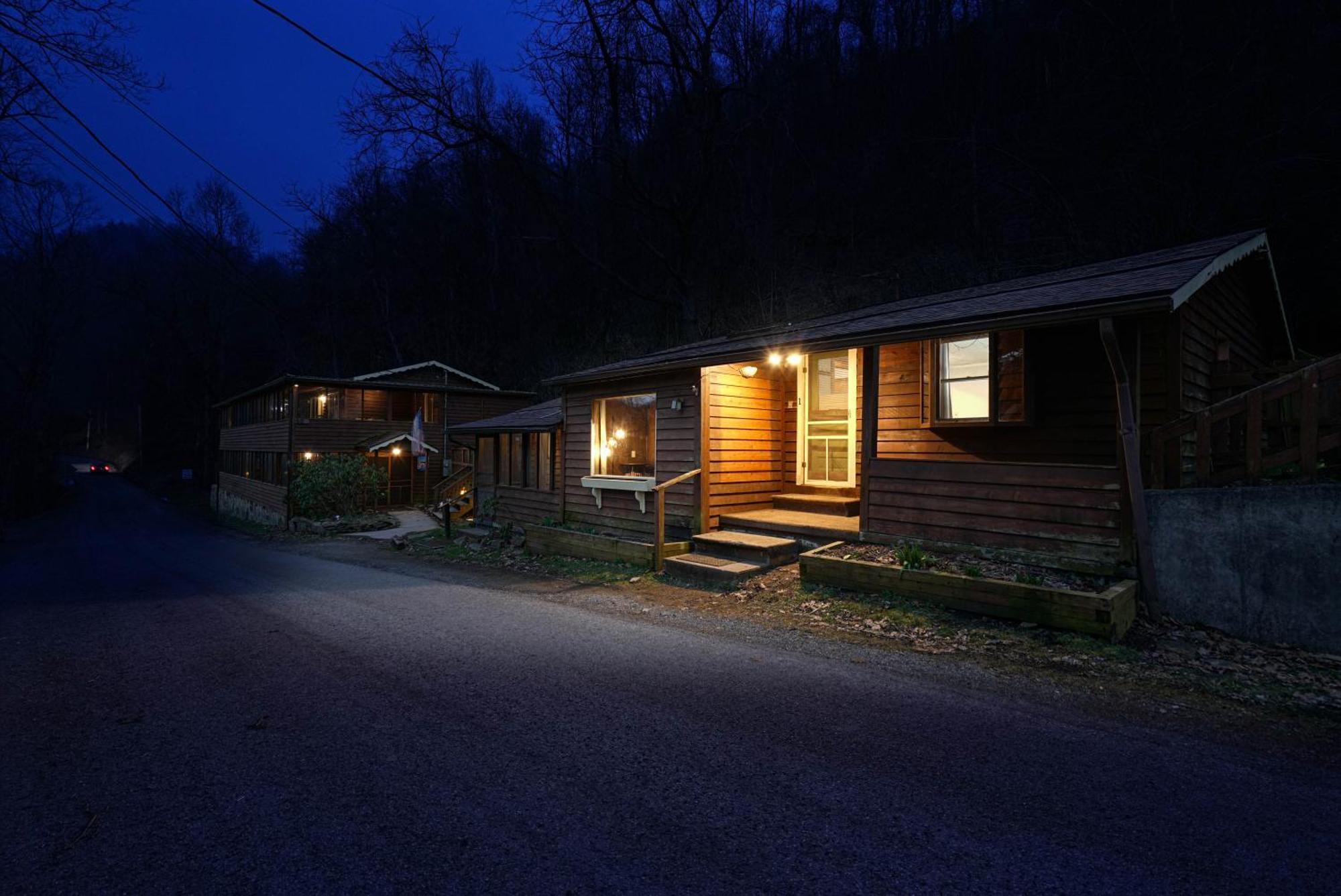 River Front Resort Elkins Exterior foto